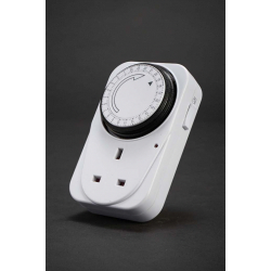 Dencon Large 24 Hour Plug In Timer